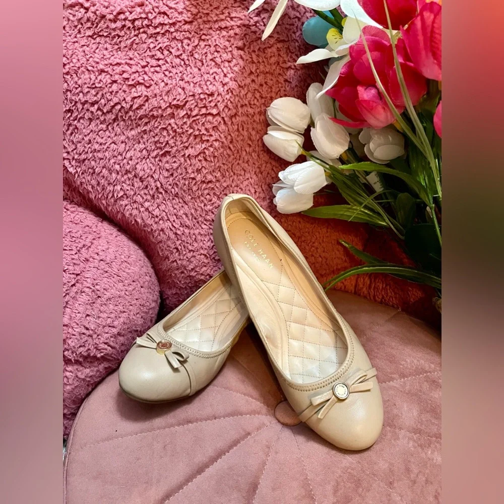 💖 Pre-Loved sandal close toe size 6 color nude - Picture 3 of 9